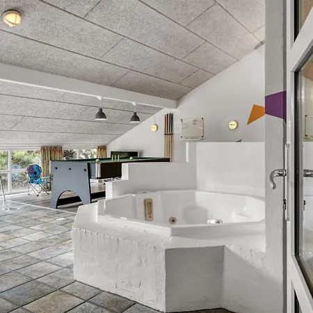 Dom wakacyjny Aderice - 1-6km From The Sea By Interhome Blåvand