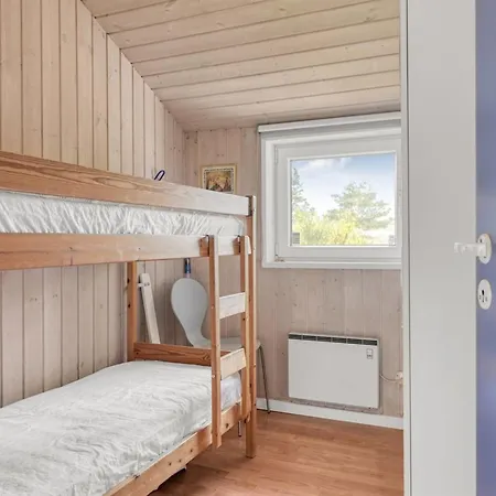 Aderice - 1-6km From The Sea By Interhome