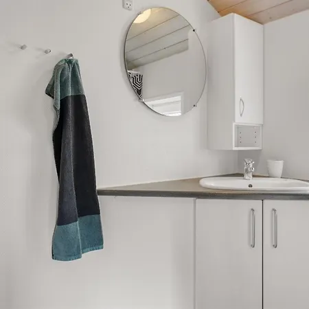 Dom wakacyjny Aderice - 1-6km From The Sea By Interhome *