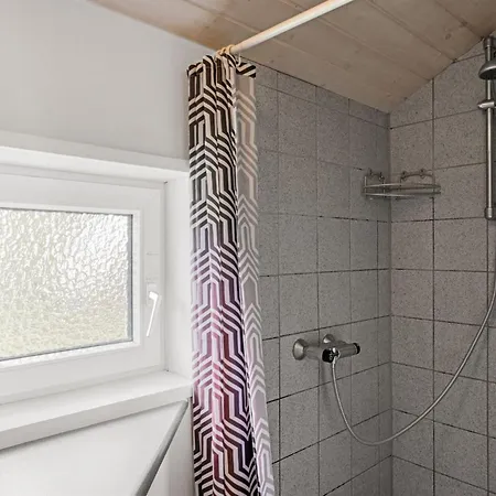 Dom wakacyjny Aderice - 1-6km From The Sea By Interhome *